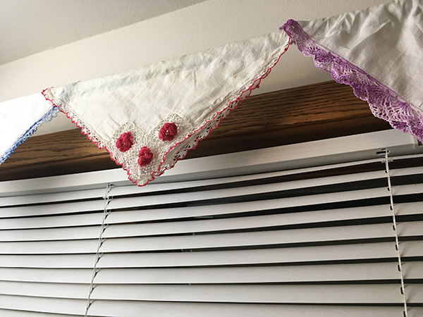 Hanky Valance
